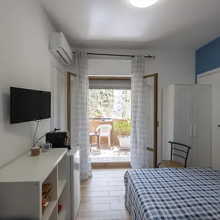 Terrazza Nel Sole A 4*